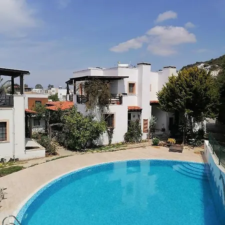 Cozy At Center Of Yalikavak,bodrum
